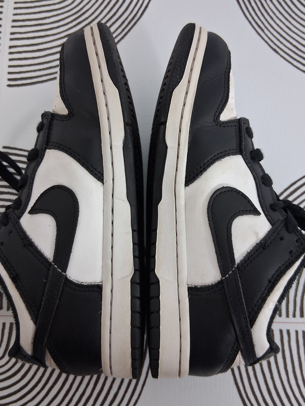 Nike Dunk Low Retro Youth 1.5 White/Black Panda Lace Up Sneakers (CW1588-100) - Picture 8 of 15